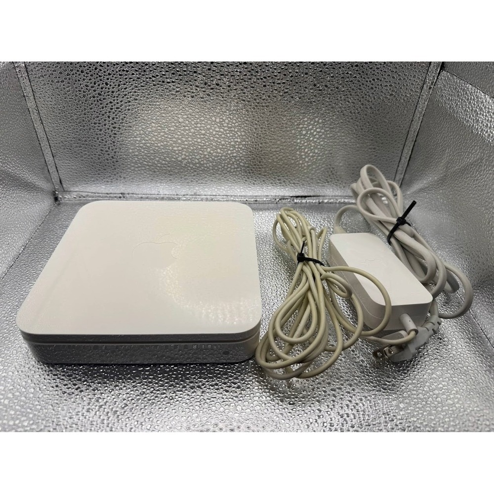Apple AirPort Extreme Base Station 802.11n 4th Gen Router with Power‎ Adapter
